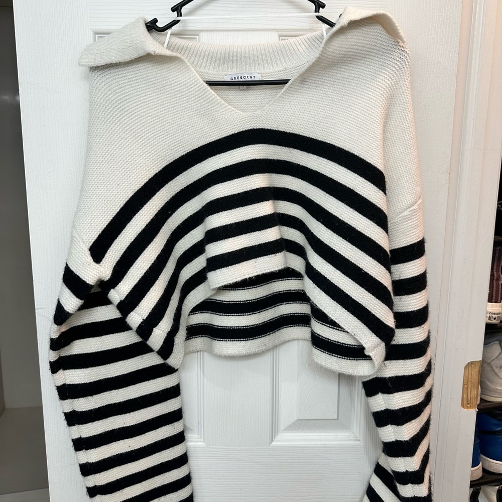 Small white with black stripes cropped long sleeve shirt, worn once